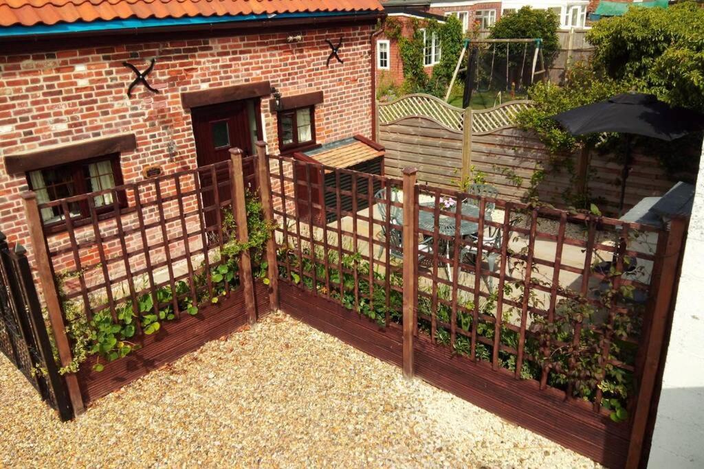 Lowlands Cottage 베컬스 외부 사진