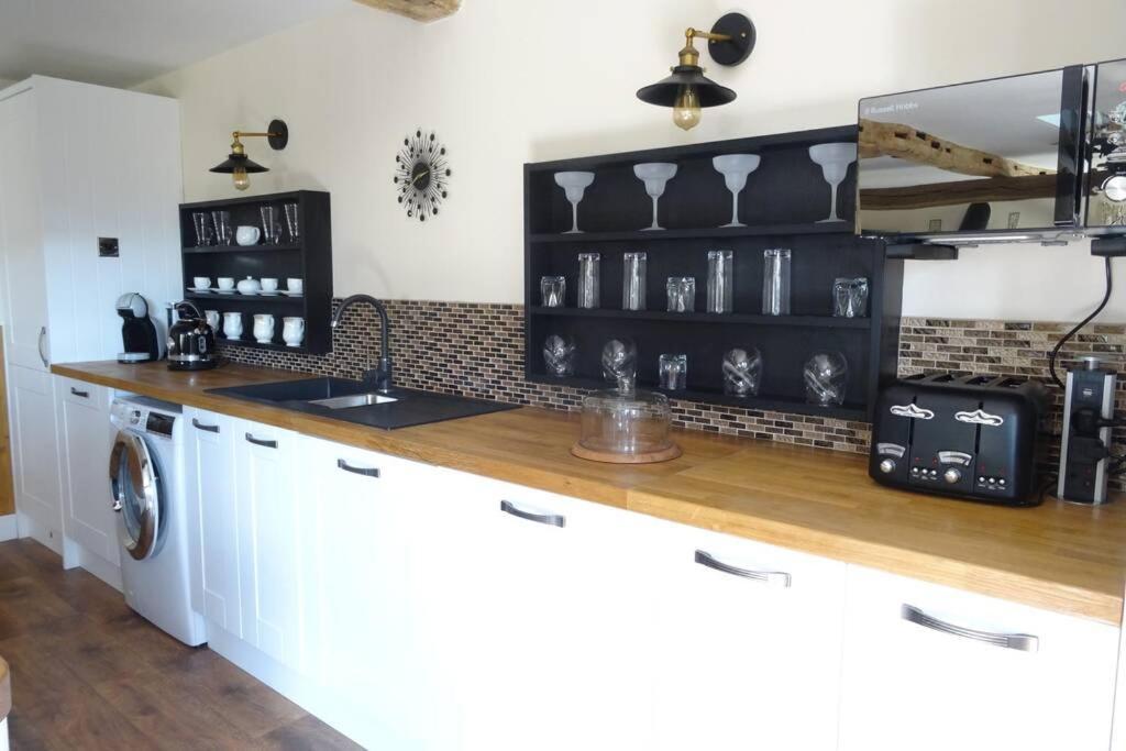 Lowlands Cottage 베컬스 외부 사진