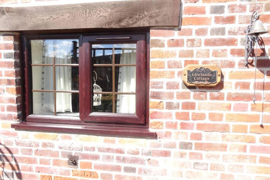 Lowlands Cottage 베컬스 외부 사진
